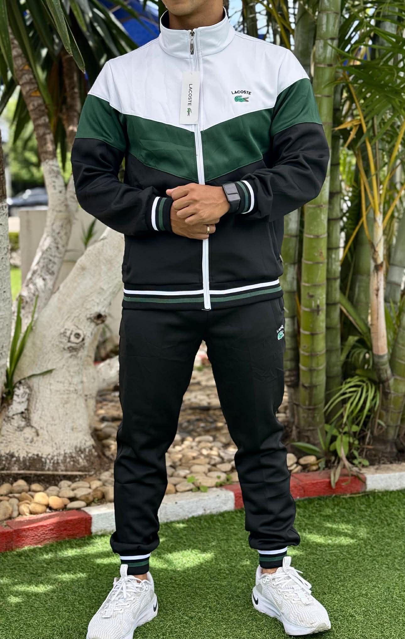 Ensemble Survetement - Image 1